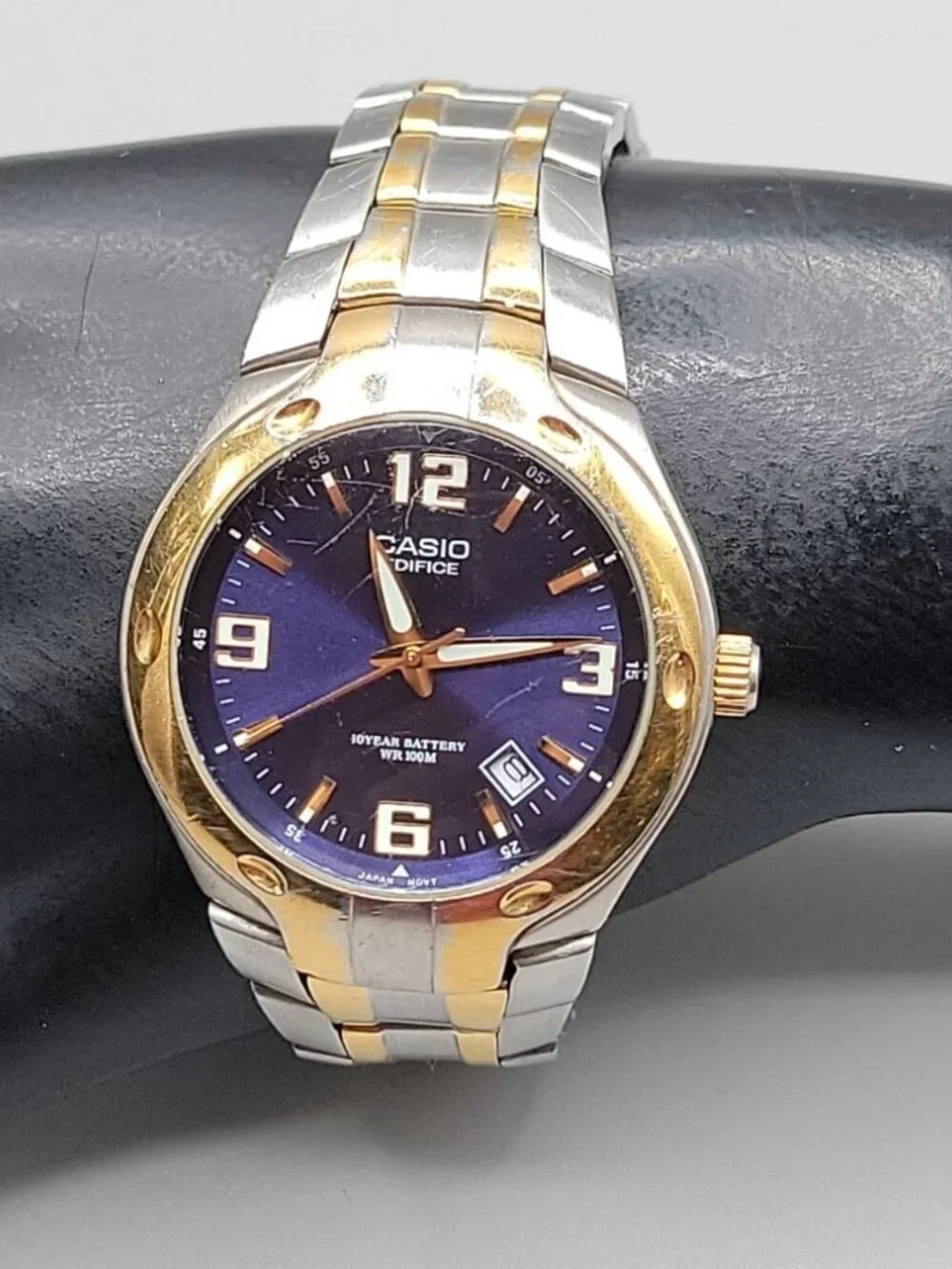 Casio Edifice Watch Men Gold Silver Tone Date Round 37mm Blue Dial 7.5